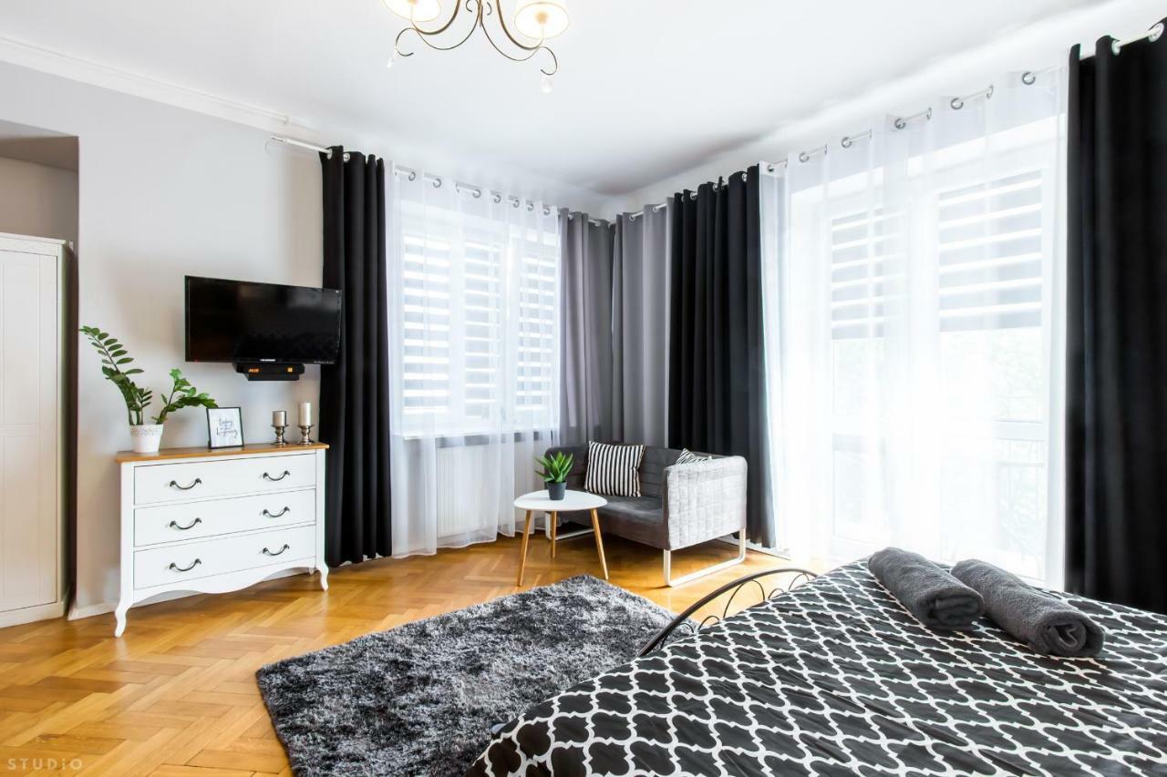 Clicktheflat Apartment Chmielna 7 Warsaw Exterior photo
